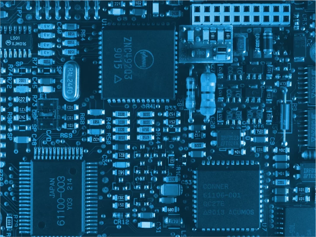 VPKOM_zakladni_deska_1_by_Unsplash